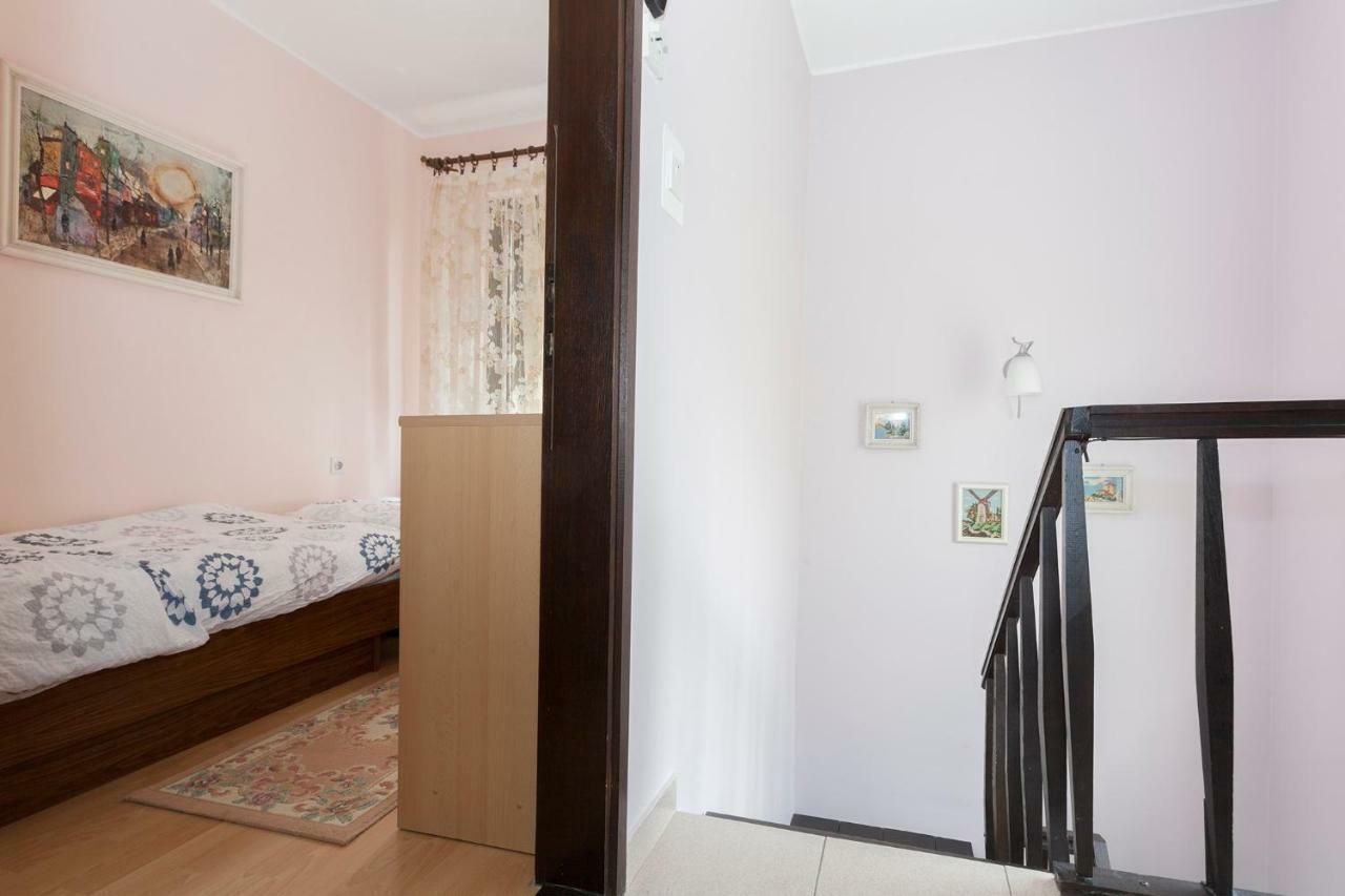 Holiday House Ingrid Malinska Extérieur photo